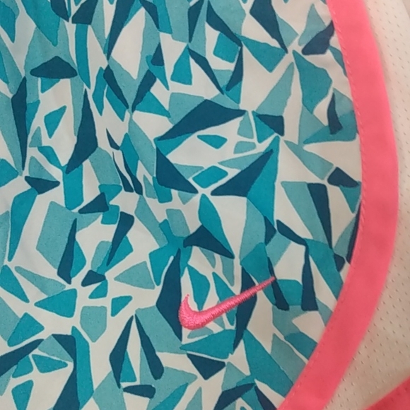 Nike Tempo running shorts for girls Allover Print 2 with an inner brief size XL - Picture 3 of 12